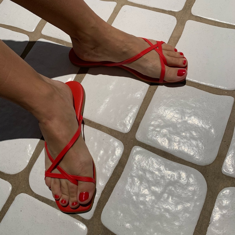 Brand new everlane sandals size 10 *MUST SELL 2DAY